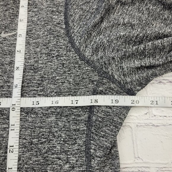 Nike Woman’s Dri Fit Gray Long sleeve hissed front pocket sweatshirt size L - Picture 4 of 14